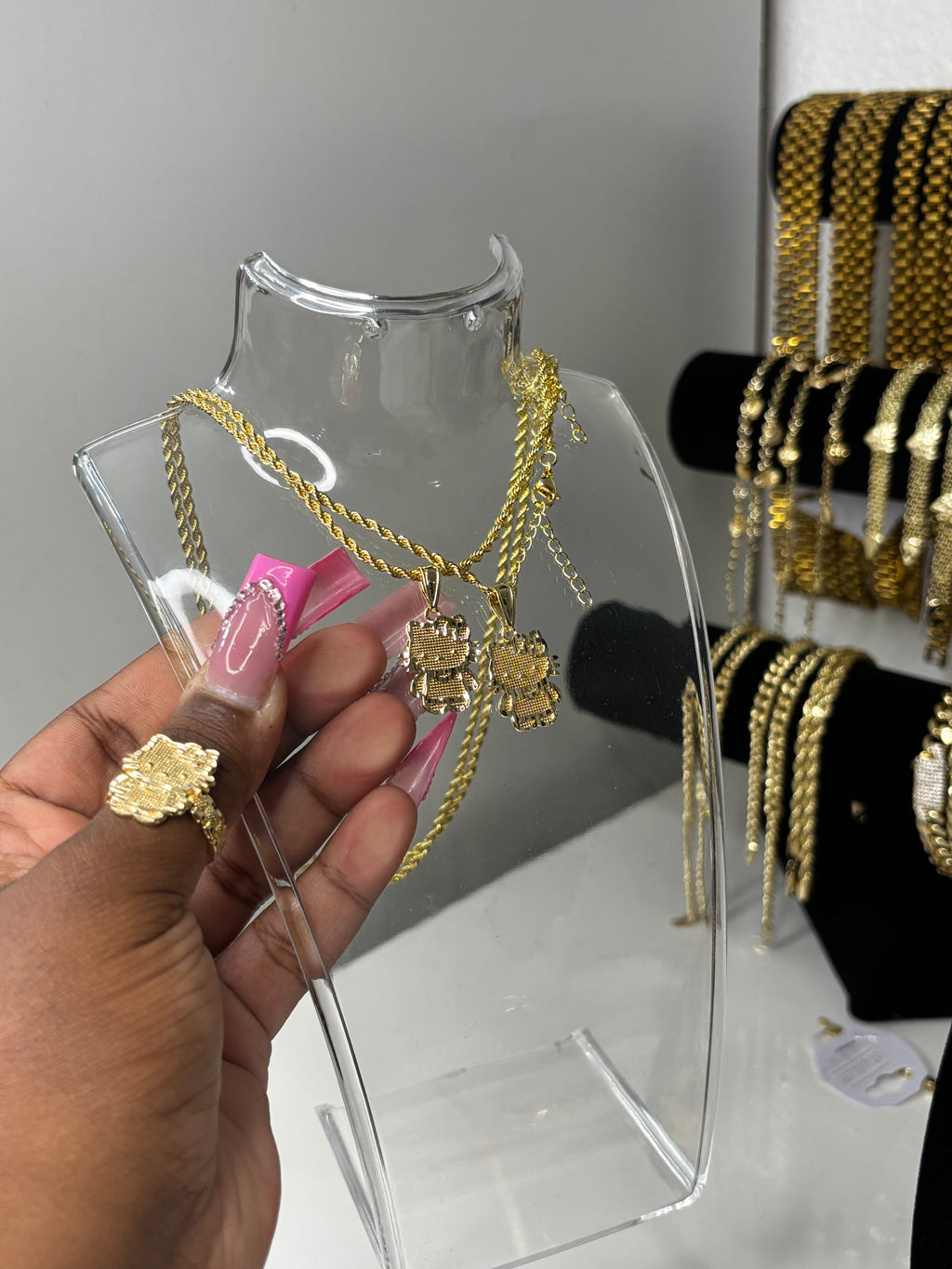 EXCLUSIVE VENDOR