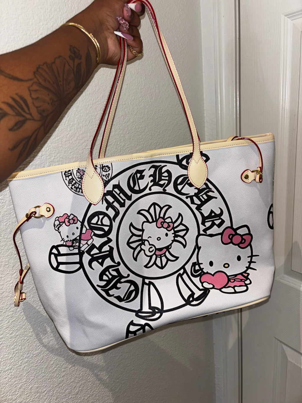CUSTOM PURSE/TOTE BAG/CARD HOLDER VENDOR